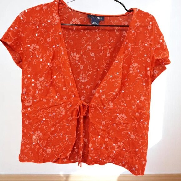 Ann Taylor Silk Blouse Women’s Size 10 Red Floral Tie Front Sheer Top Short Slee - Picture 2 of 12